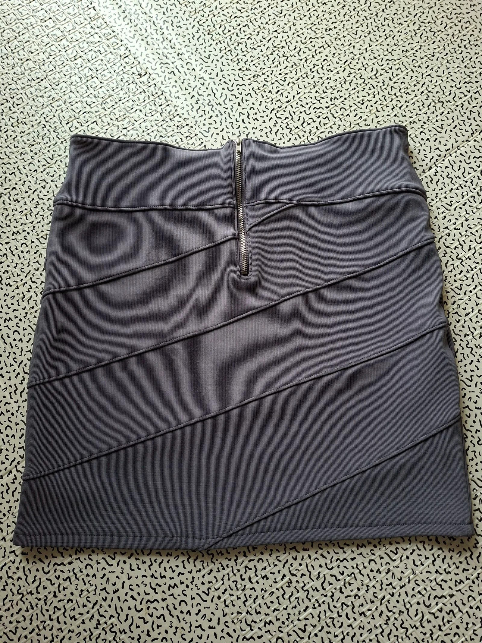 Jupe courte Straboski L grise côtelée zip dos taille haute stretch moulante femme – photo 2